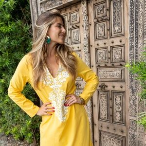 NEW - NEVER WORN Comfy Maxi Dress with Appliqué Design